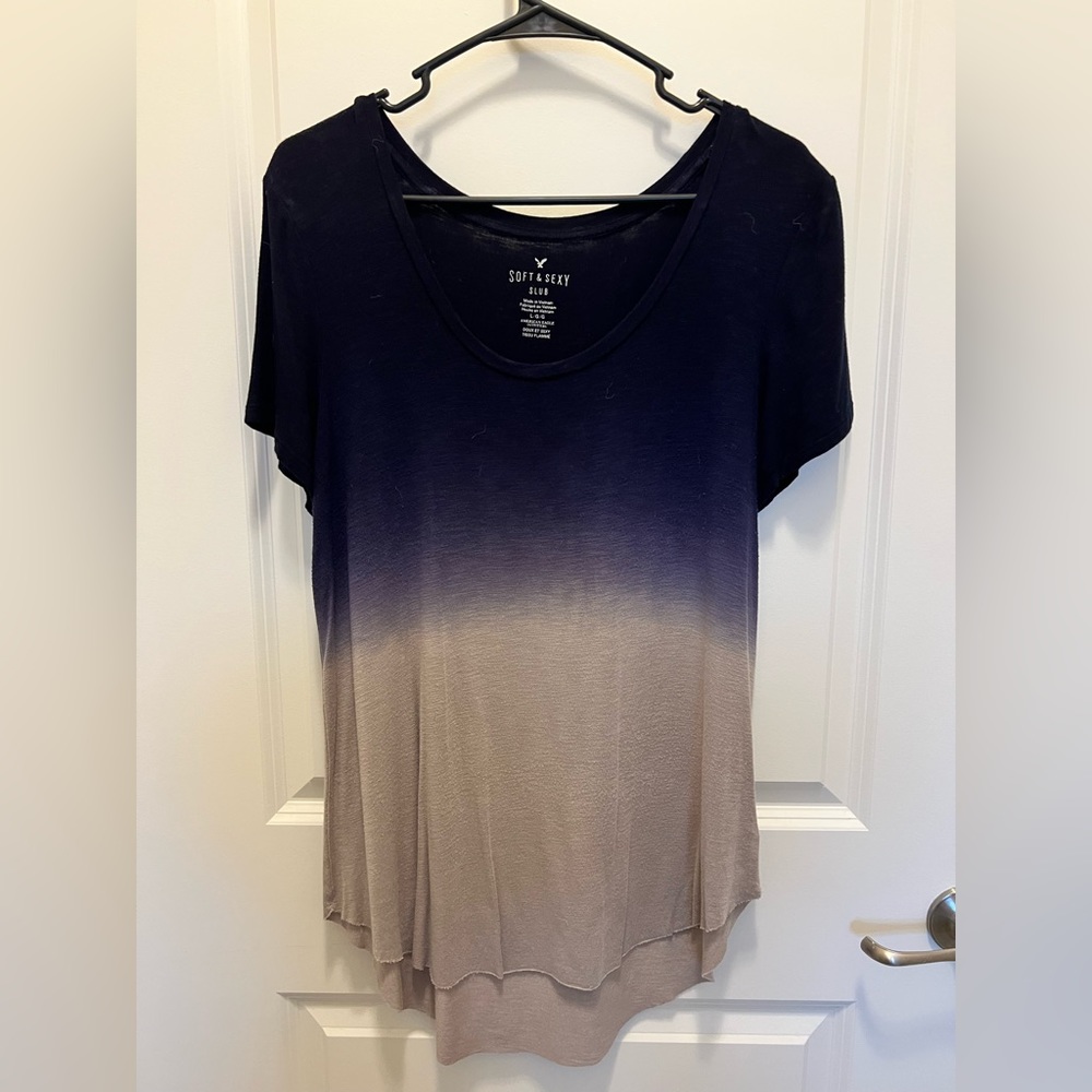 American eagle scoop t shirt